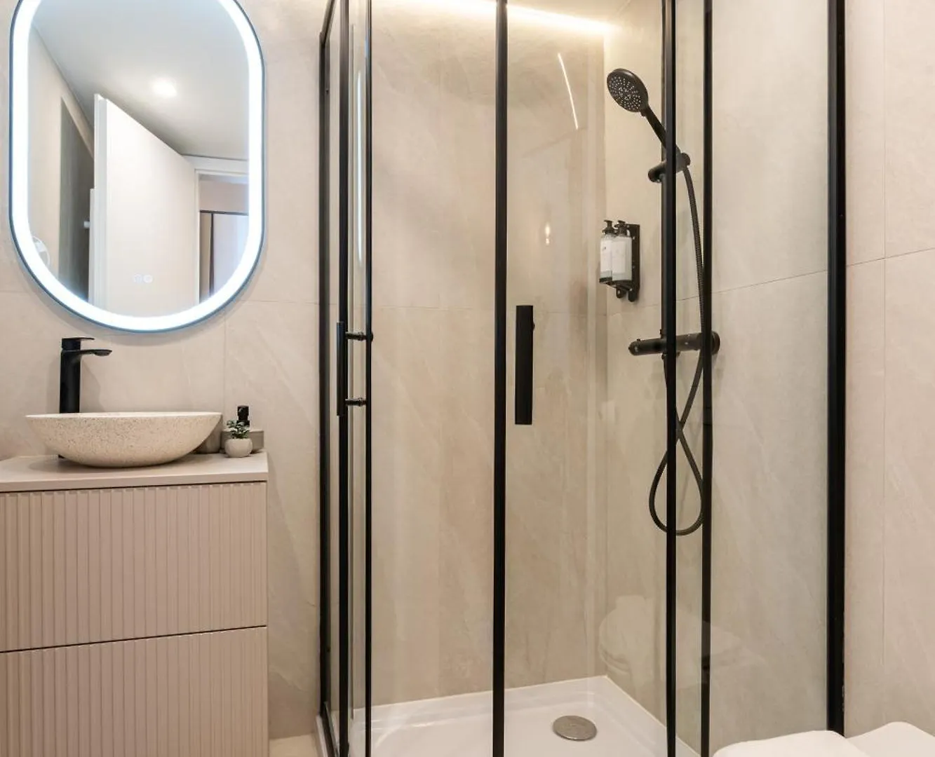 E22 - Boutique Apartments, Best Location by BQA Budapest