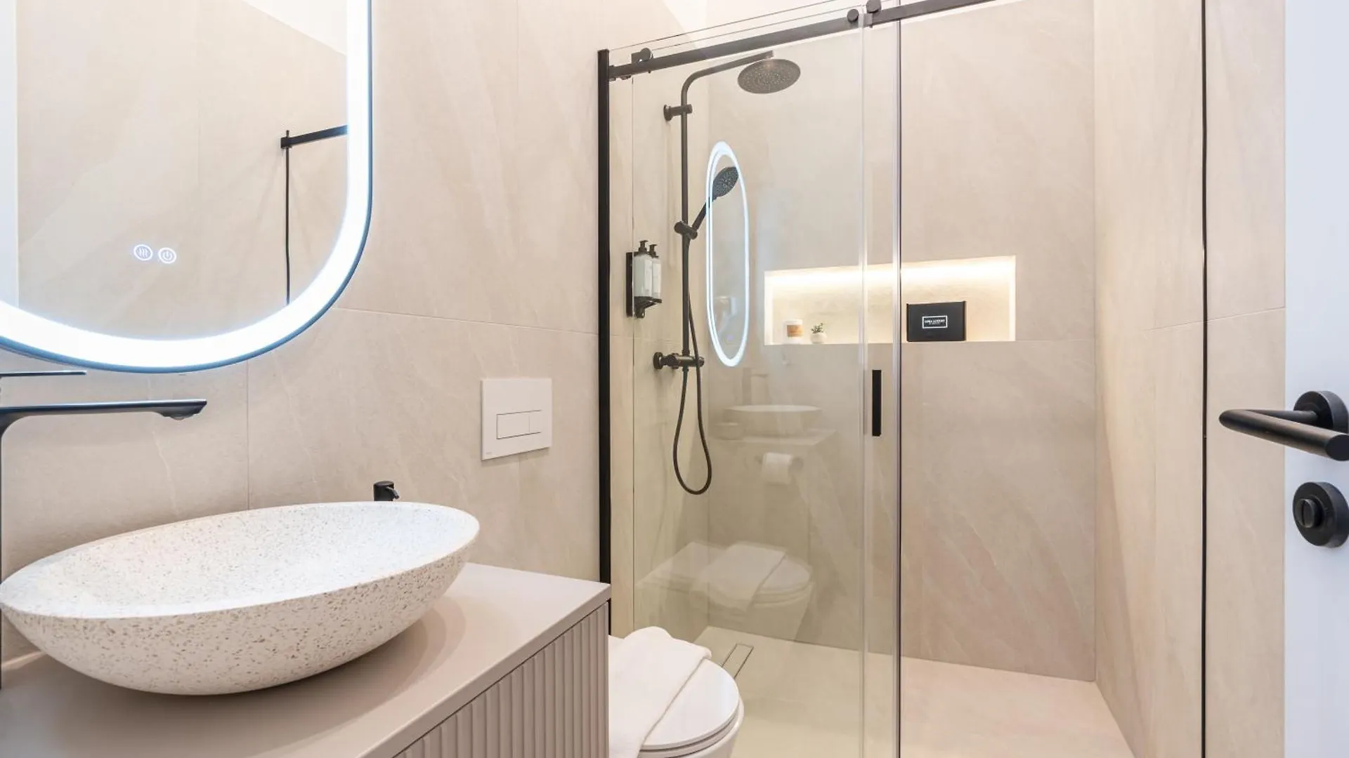E22 - Boutique Apartments, Best Location by BQA Budapest