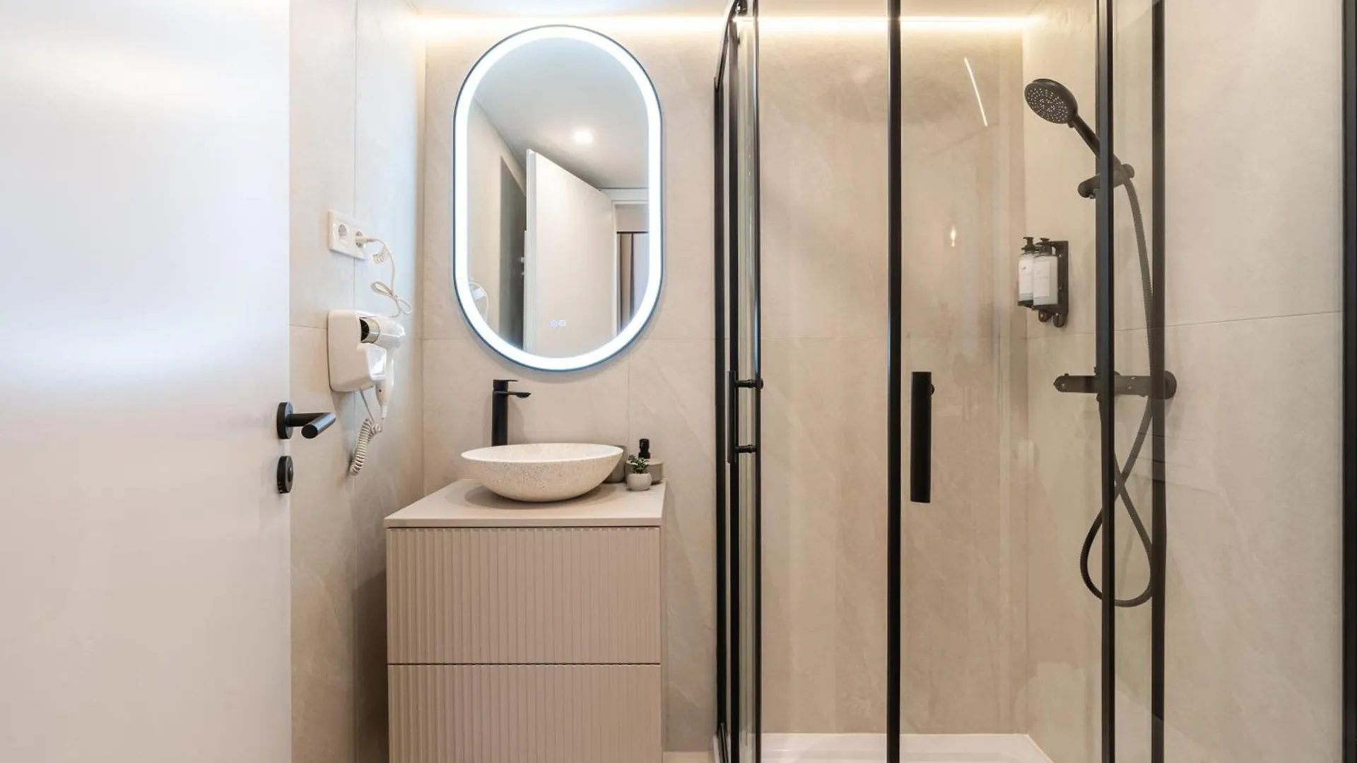 Apartment E22 - Boutique Apartments, Best Location by BQA Budapest