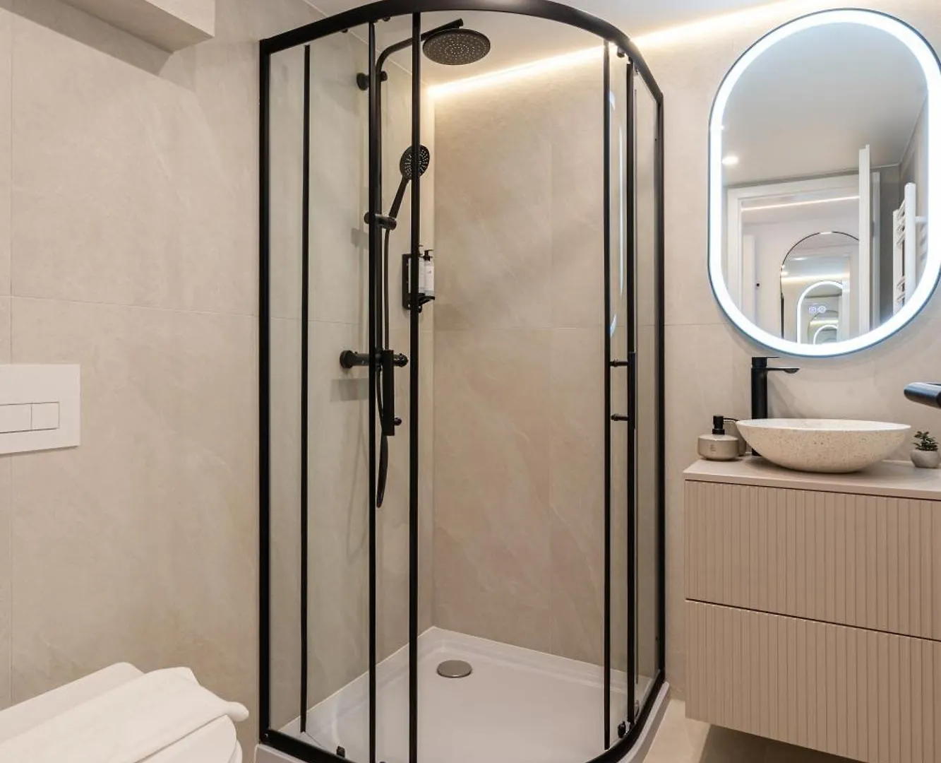 E22 - Boutique Apartments, Best Location by BQA Budapest